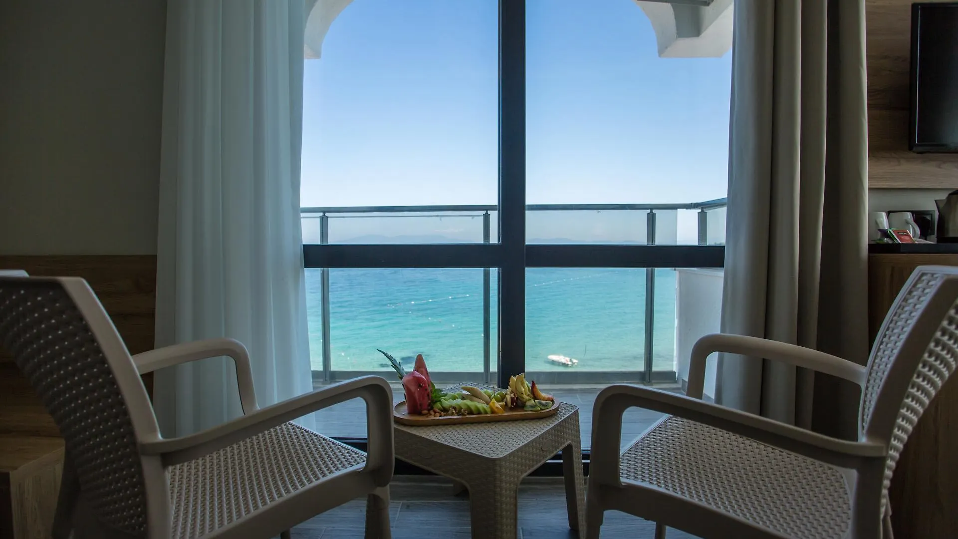 Marti Prime Beach Hotel Kuşadası